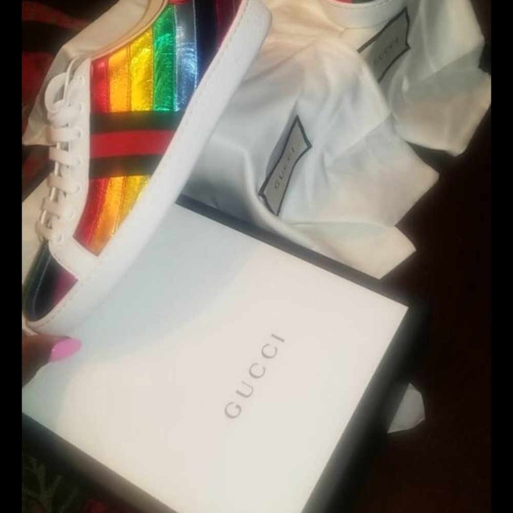 GUCCI NEW ACE METALLIC RAINBOW SNEAKER $900
